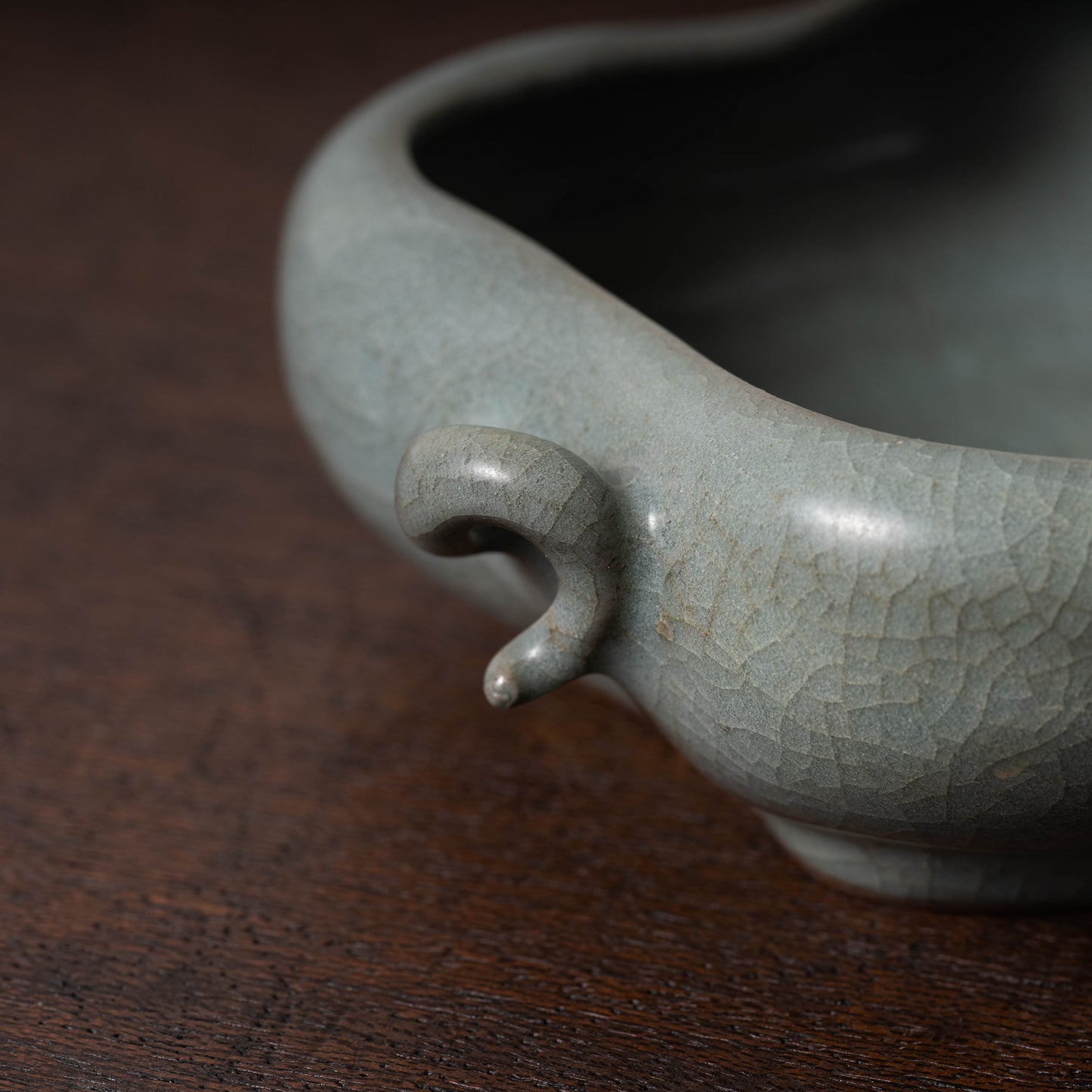 Southern Song Dynasty Guanware Celadon Bowl with Peach Shaped
