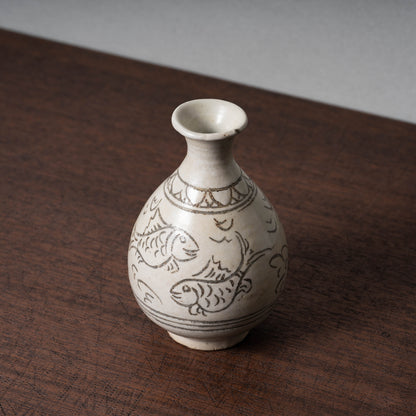 Joseon Dynasty White Porcelain Bottle with Inlaid Fish Design
