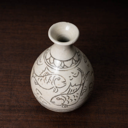 Joseon Dynasty White Porcelain Bottle with Inlaid Fish Design