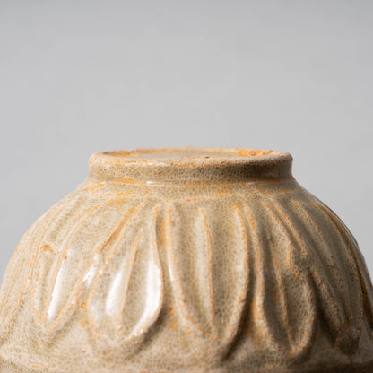 Southern Song Dynasty Yue ware Celadon Jar with Flower Design