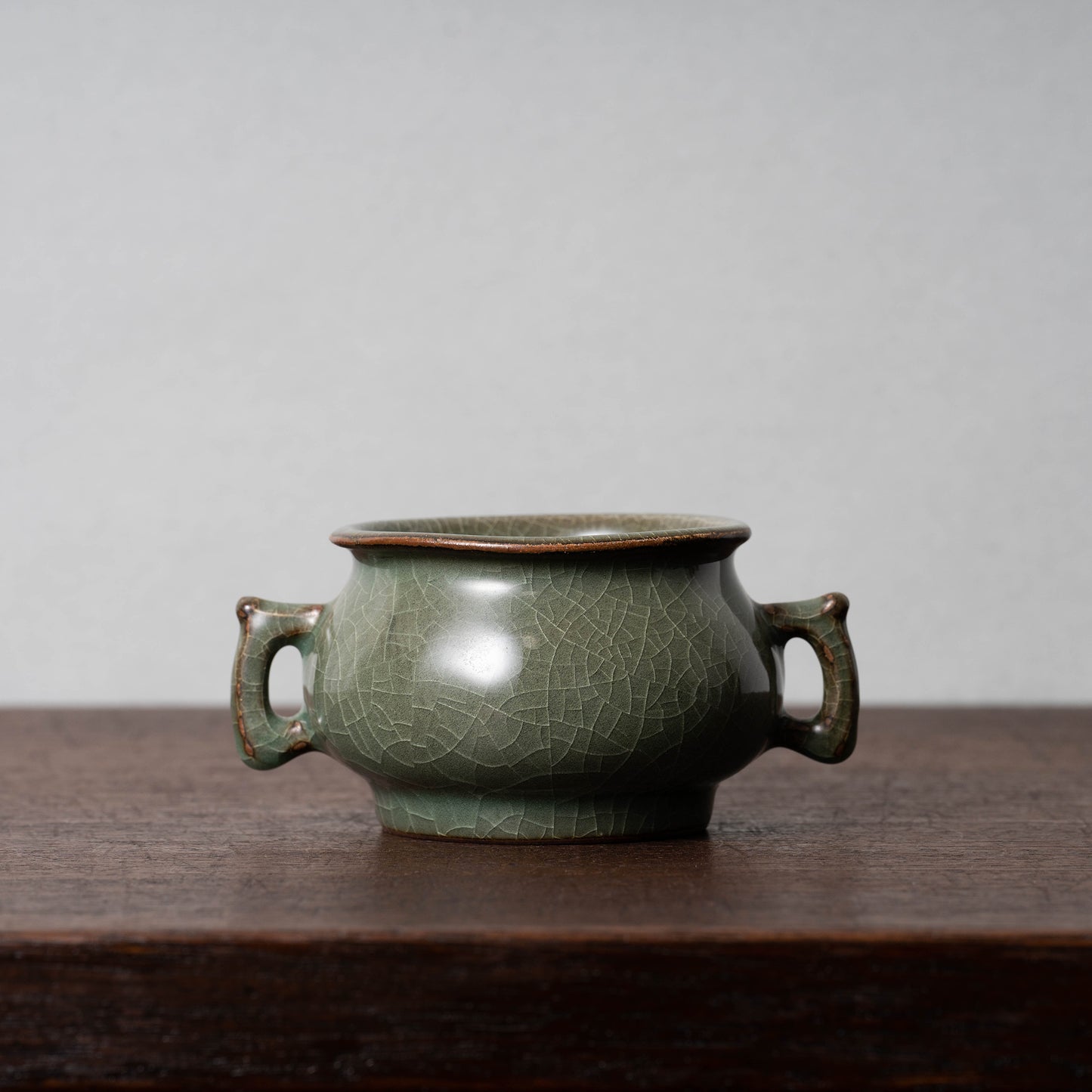 Southern Song Dynasty Guan ware Celadon Censer