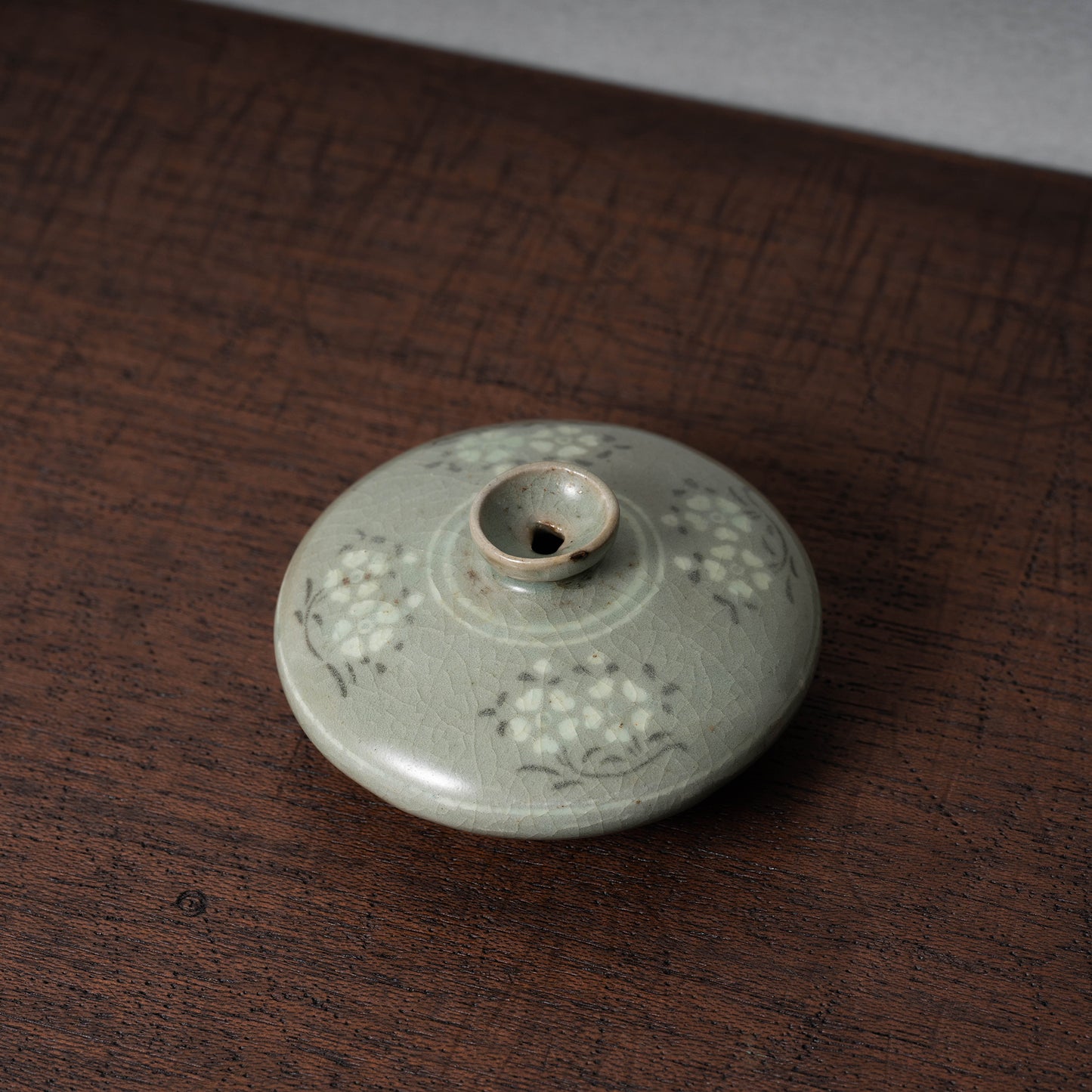 Goryeo Celadon Oil Pot with Inlaid Peony Design