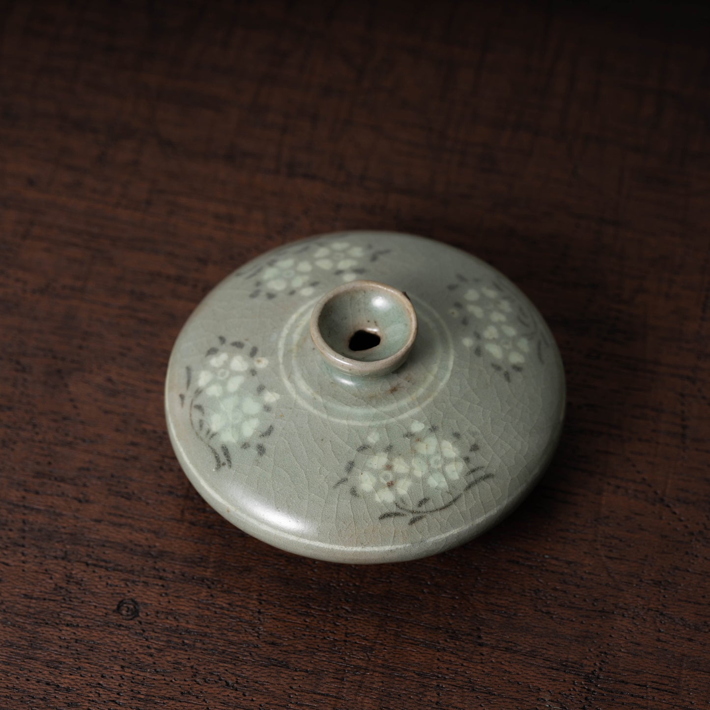 Goryeo Celadon Oil Pot with Inlaid Peony Design