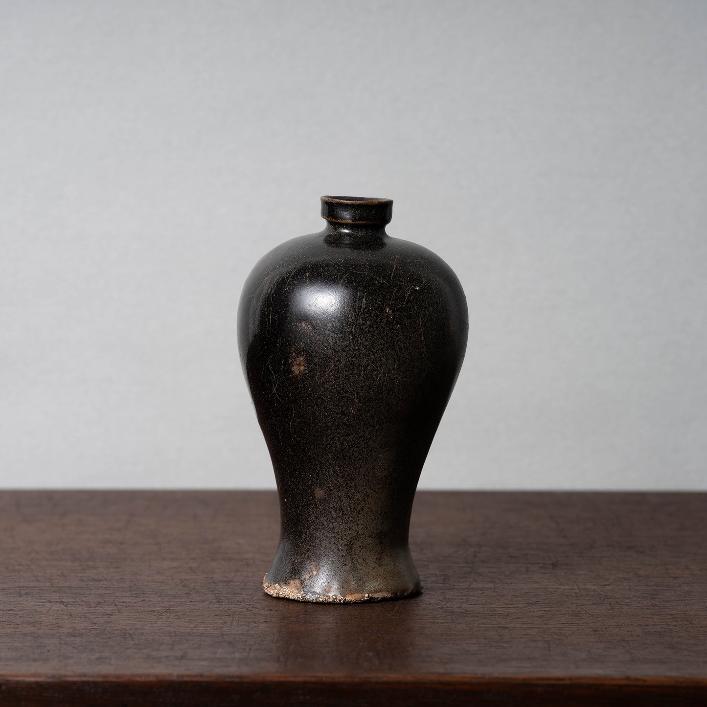 Goryeo Black Glazed Meiping Vase