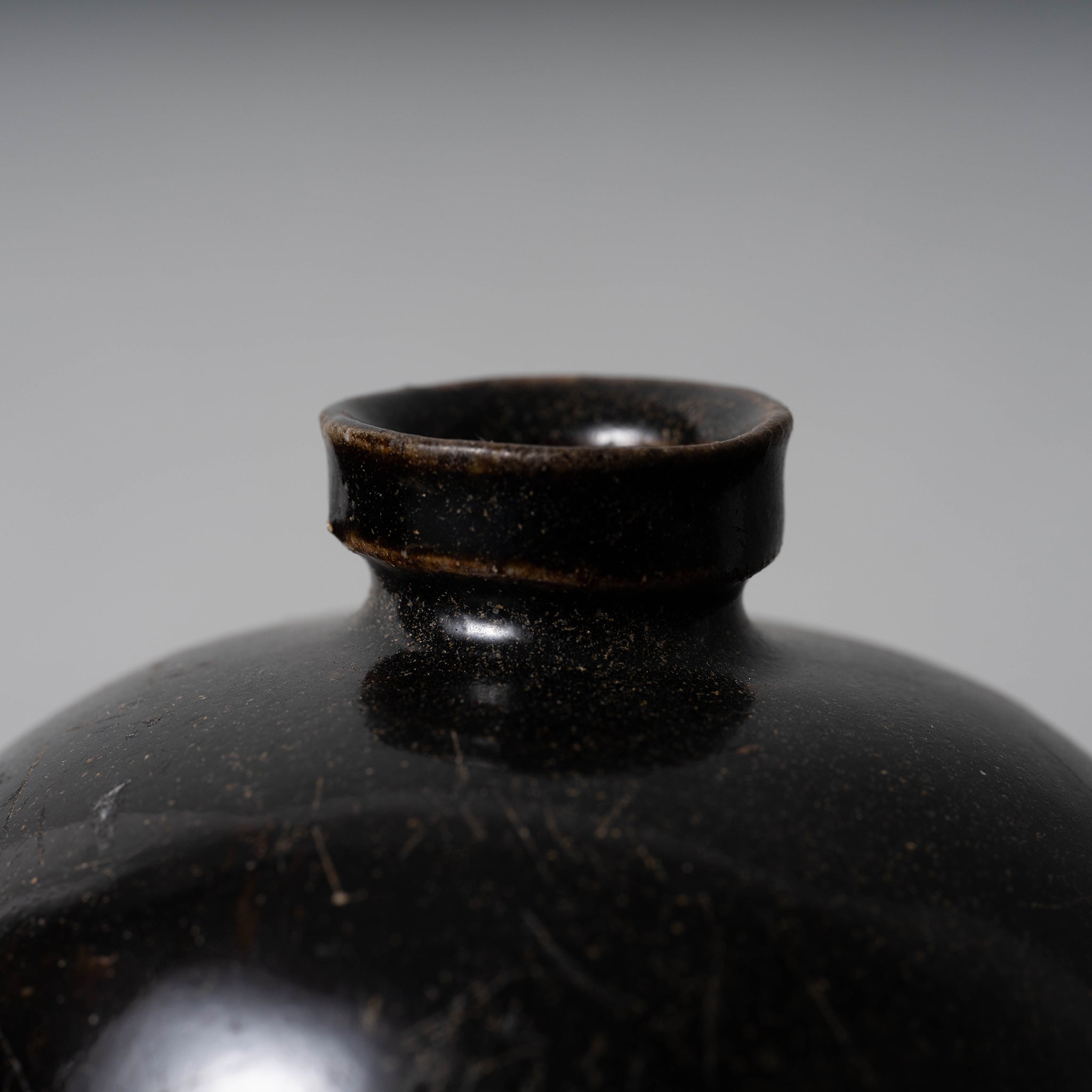 高麗末期から李朝初期 黒釉梅瓶 美品 - 工芸品