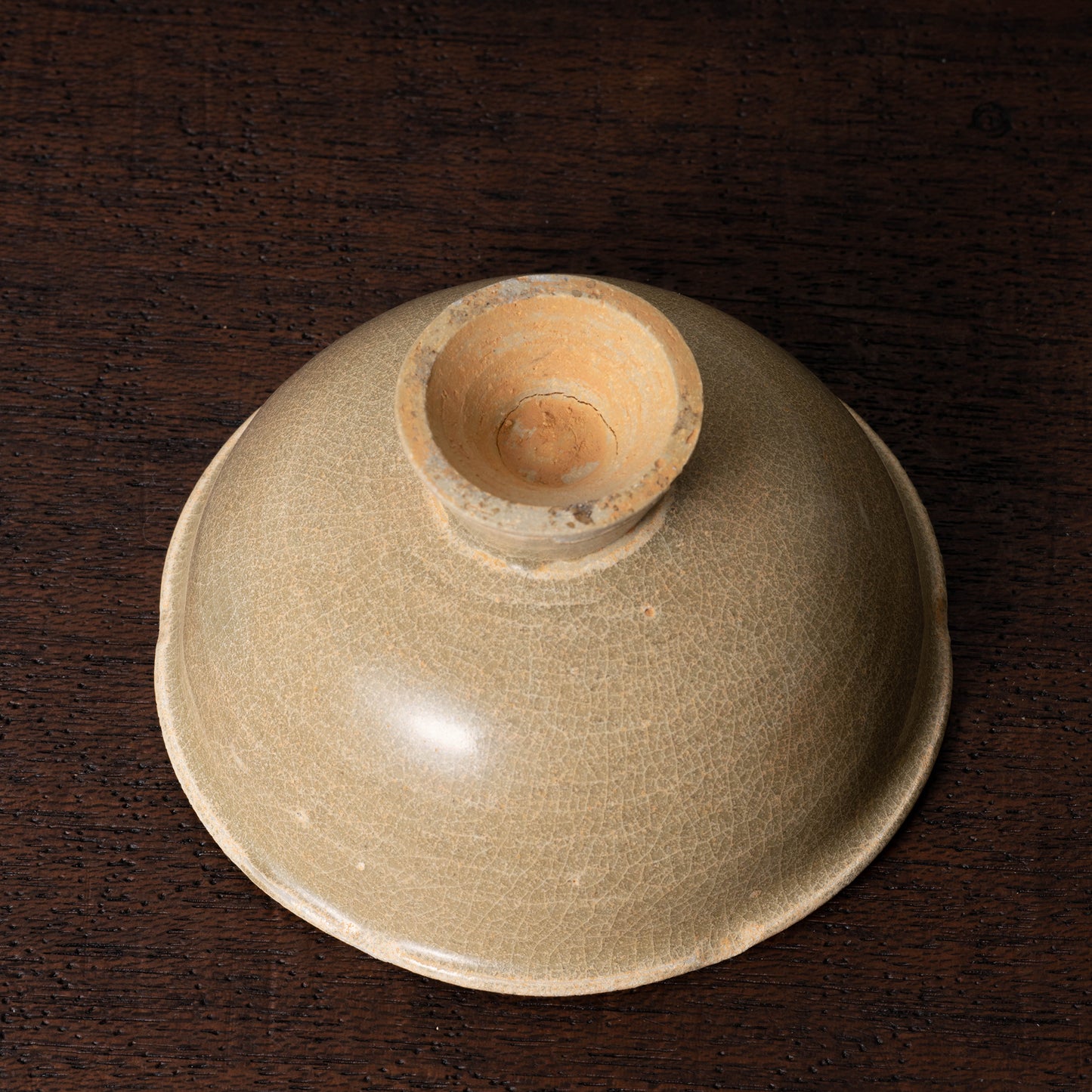 Southern Song Dynasty Yue ware Celadon Lobed Cup and Stand with Saucers