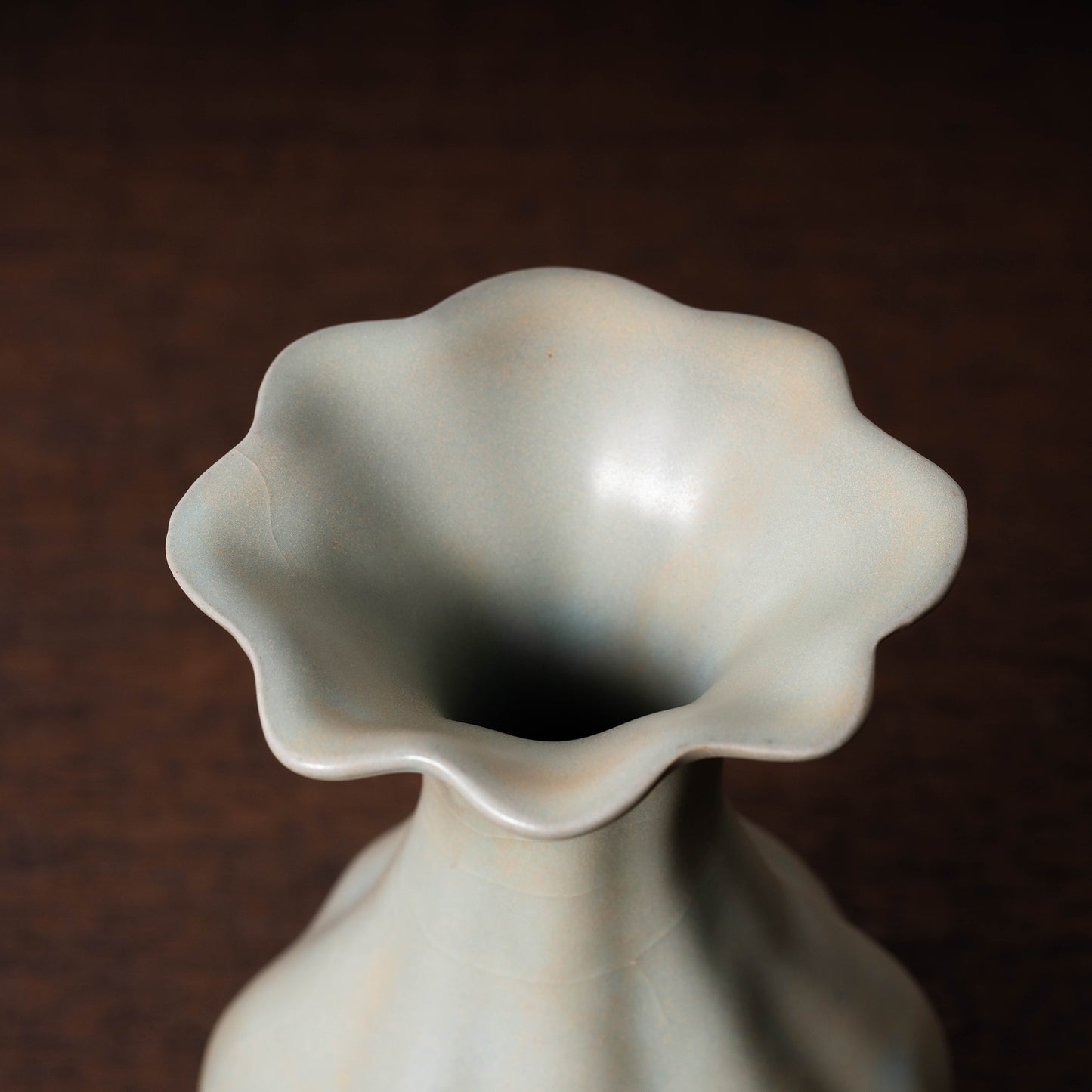 Southern Song Dynasty Longquan Celadon Vase with Gourd and Flower Design