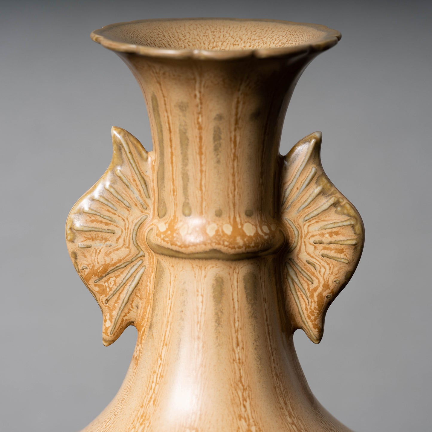 Southern Song Dynasty Yellow Glaze bottle with Two Handle