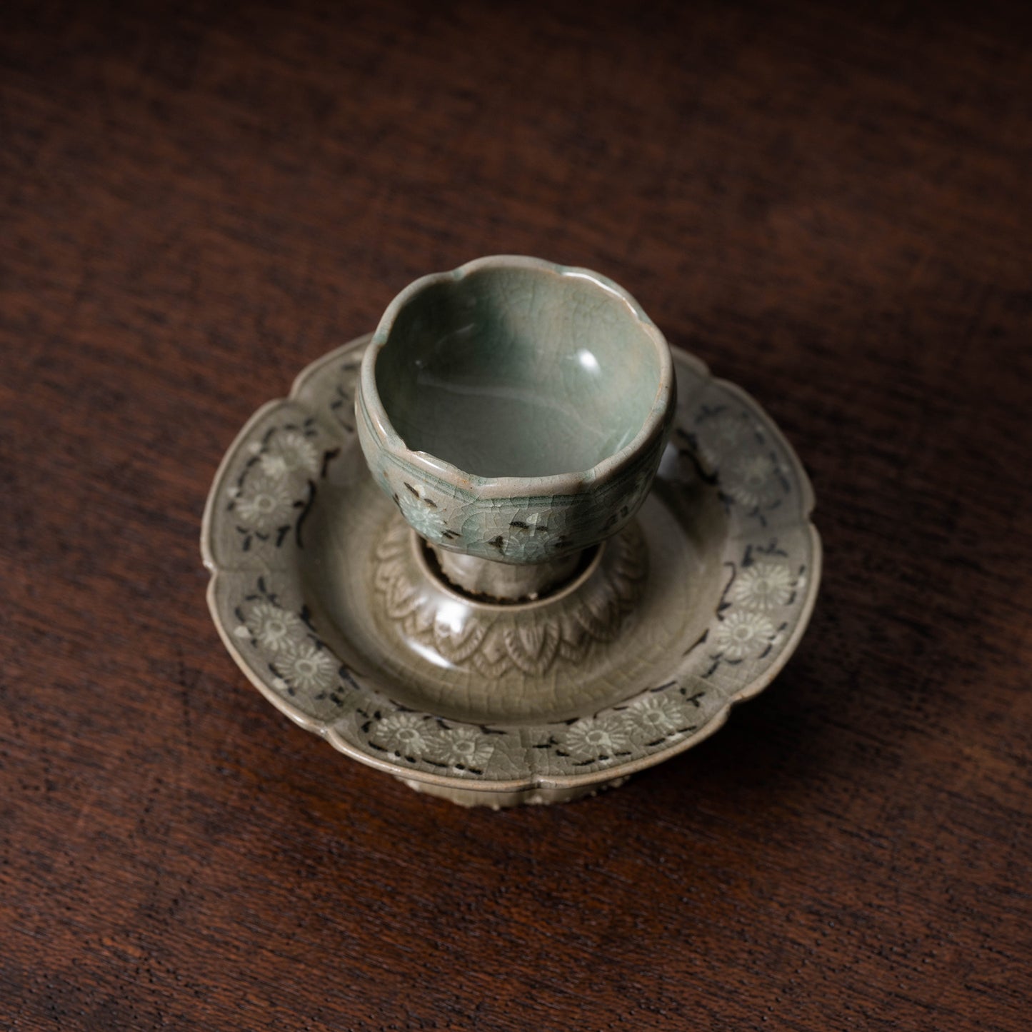 Goryeo Celadon Lobed Cup and Stand with Inlaid Chrysanthemum Design