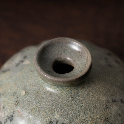 Goryeo Celadon Oil Pot with Inlaid Chrysanthemum Design