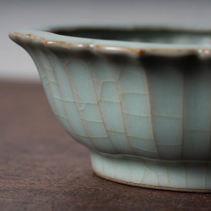 Southern Song Dynasty Celadon Teabowl with Flower Edge Design