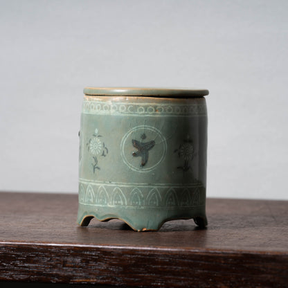 Goryeo Dynasty Celadon Jar and cover with Inlaid Sanskrit Characters