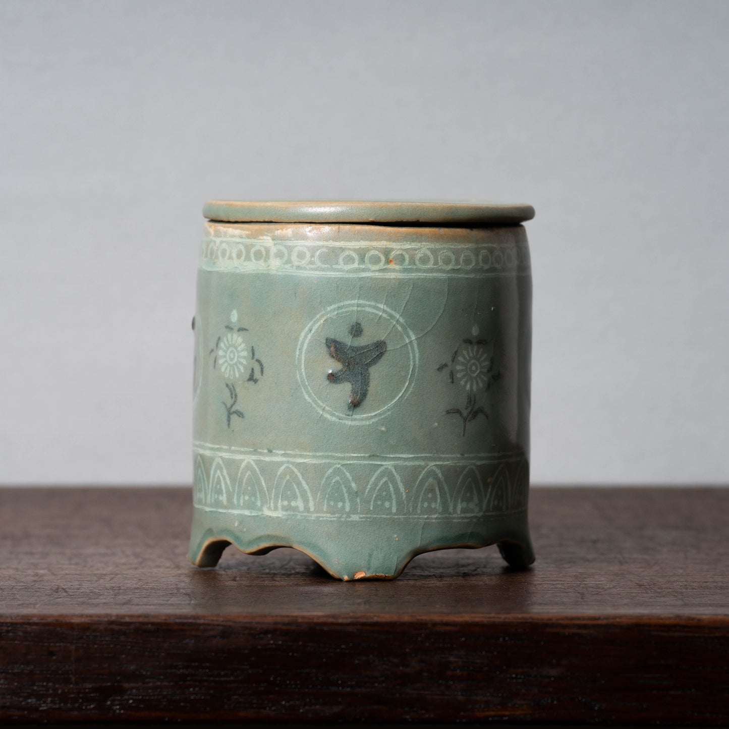 Goryeo Dynasty Celadon Jar and cover with Inlaid Sanskrit Characters