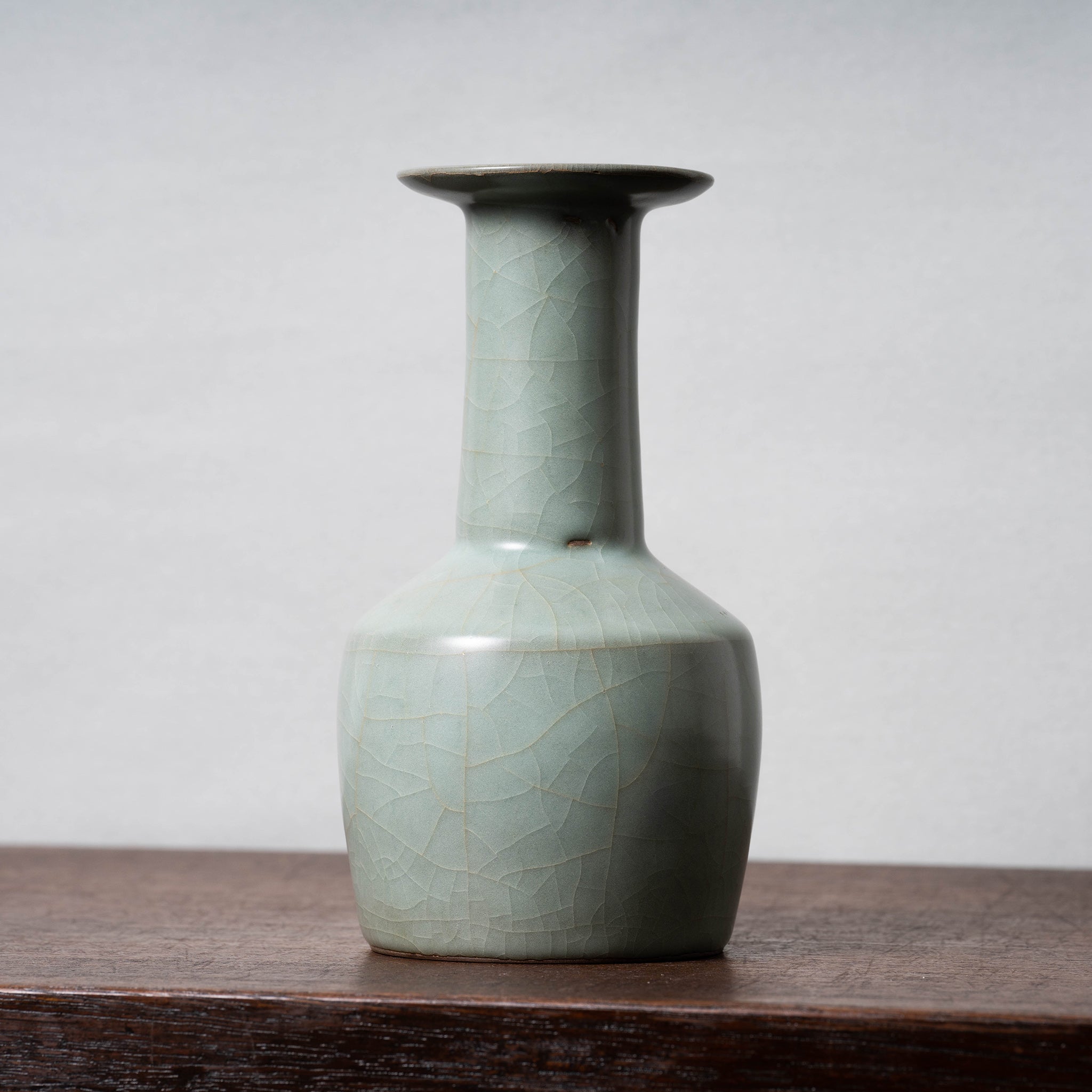 ▽鴻▽南宋時代陶磁器官窯青釉包銀口弦紋直筒瓶染付時代物中国古美術