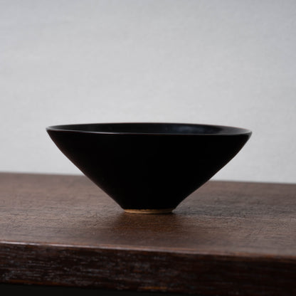 Ming Dynasty Tenmoku Tea Bowl with Leaf Design